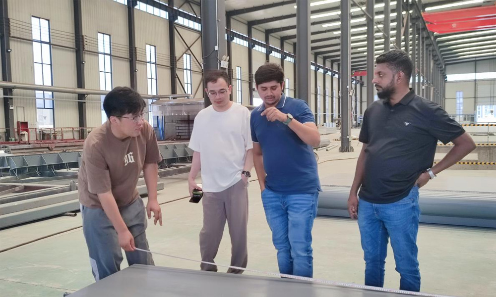 2024年6月，泰国客户来访HY Rubber，洽谈3座水力钢河坝