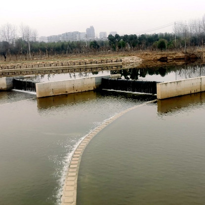 河南省新城县盾构式河坝